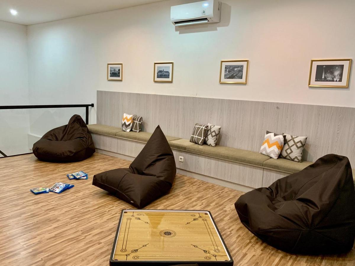 Stay Inn Hostel จาการ์ตา ภายนอก รูปภาพ